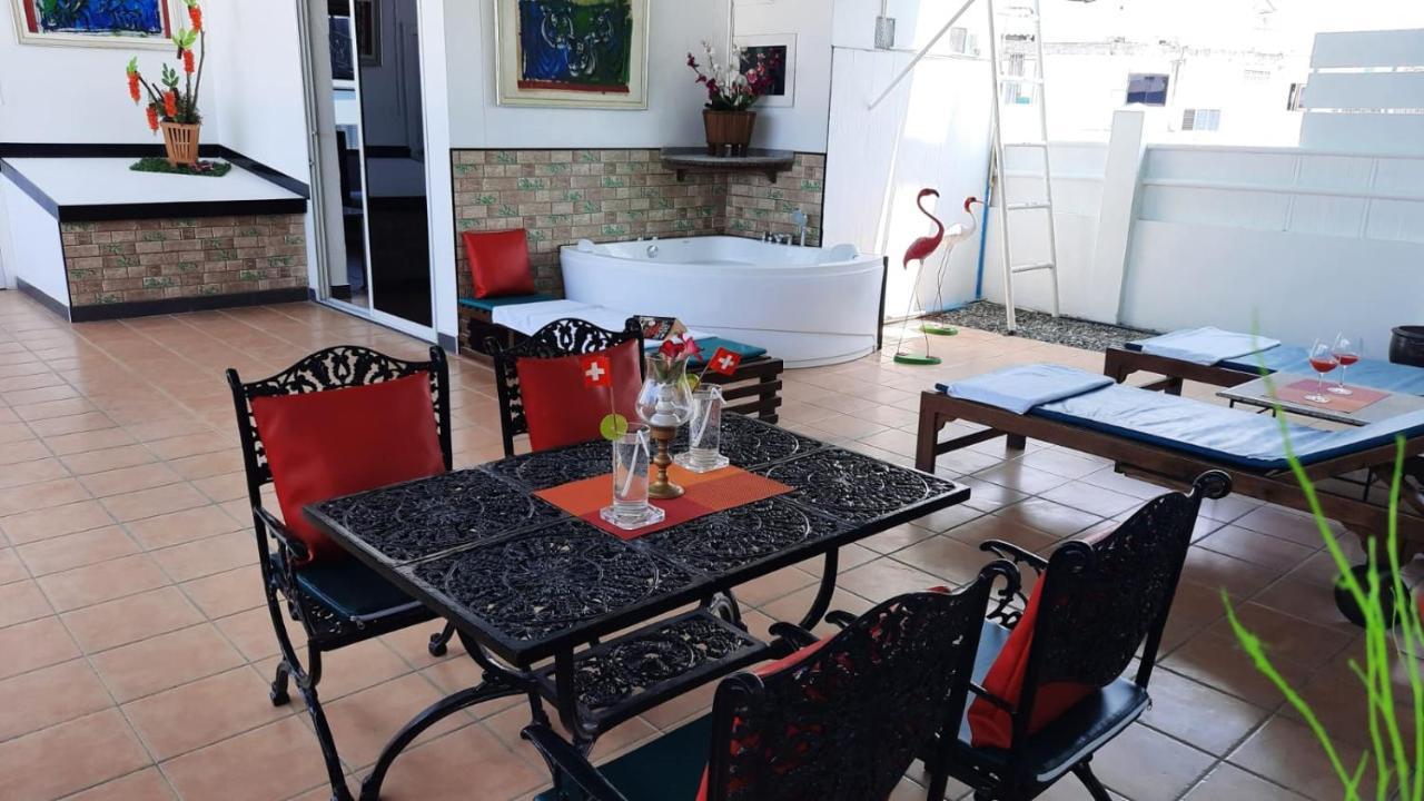 Swiss Food Restaurant And Room For Rent Pattaya Eksteriør bilde