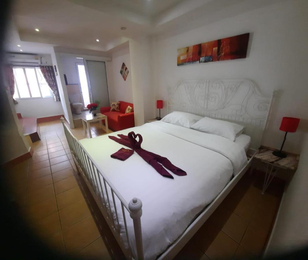 Swiss Food Restaurant And Room For Rent Pattaya Eksteriør bilde