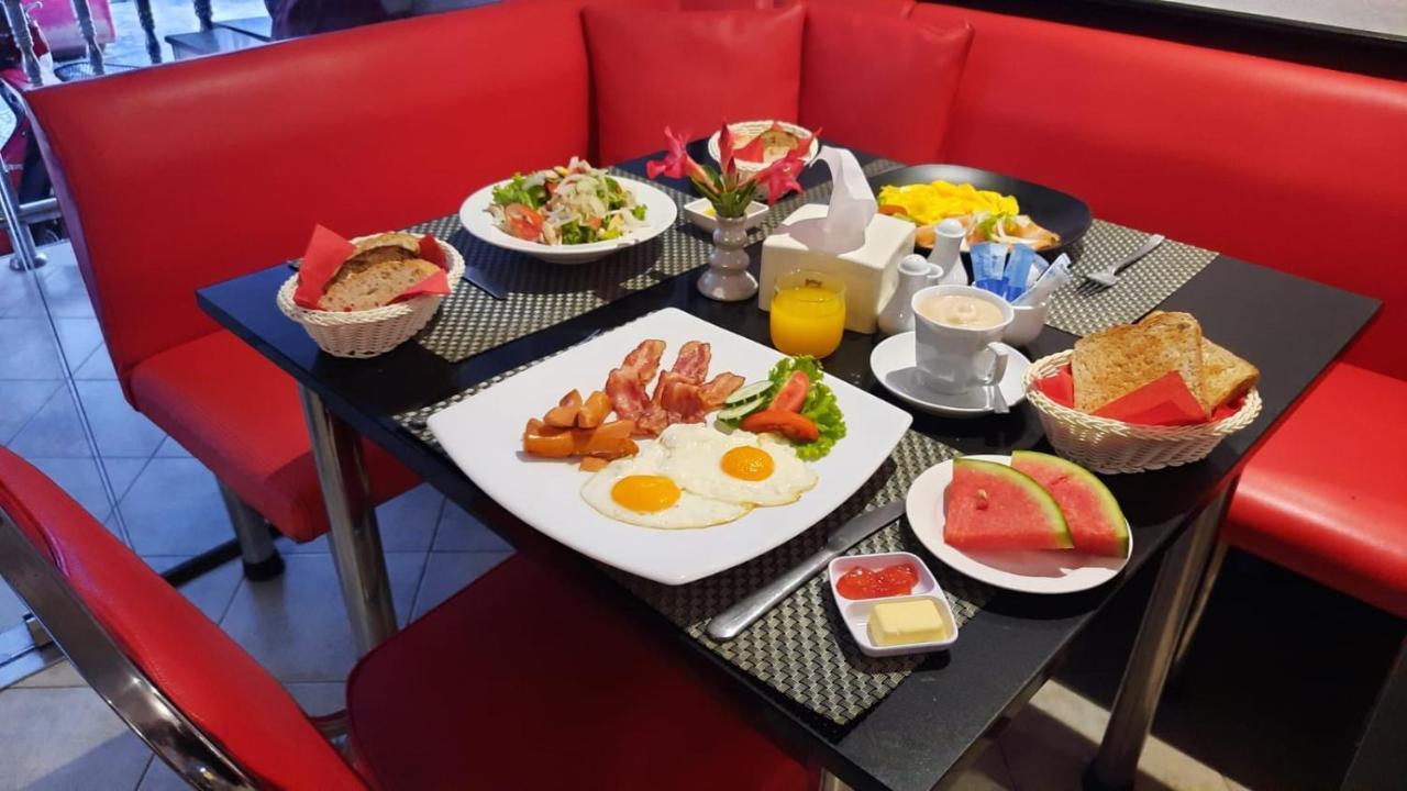 Swiss Food Restaurant And Room For Rent Pattaya Eksteriør bilde