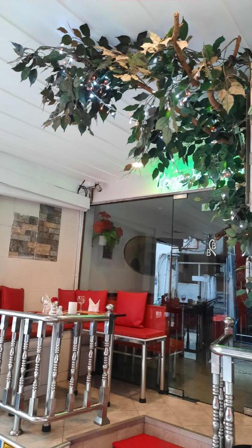 Swiss Food Restaurant And Room For Rent Pattaya Eksteriør bilde